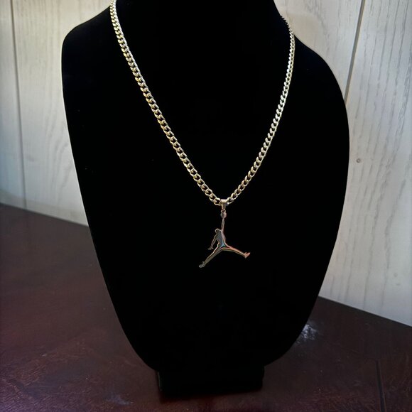Gold Jordan Jumpman Pendant Necklace - 5mm - 22" Cuban Chain MJ - Gold Plated - Picture 2 of 2
